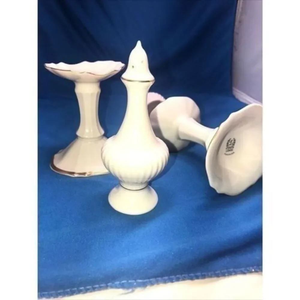 Lenox salt and pepper, 2 candle stick holders 4 Pc off white & gold trim ceramic